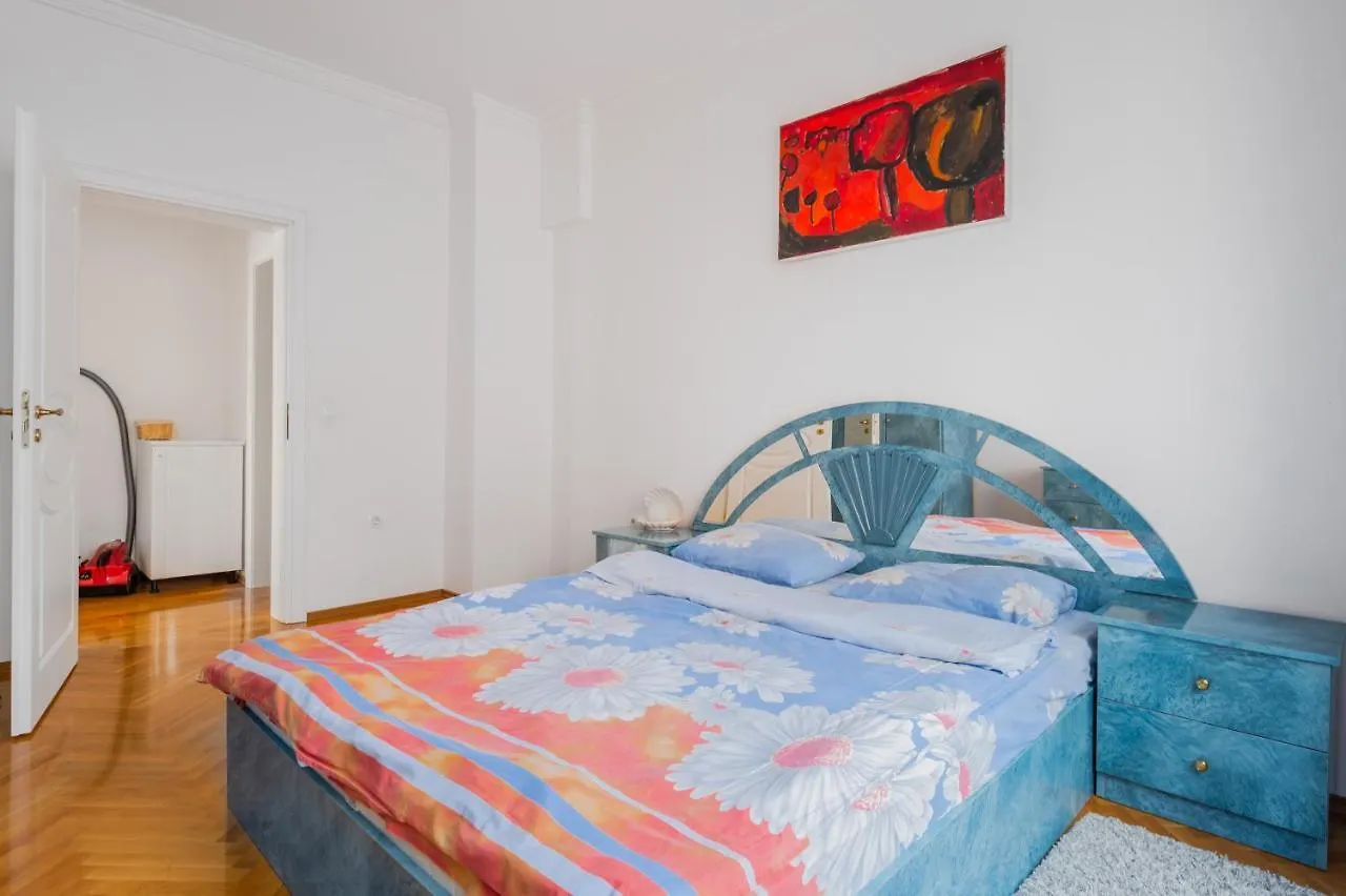 Central 2-Bd Bright Apartment In Sofia By Flat Mаnager